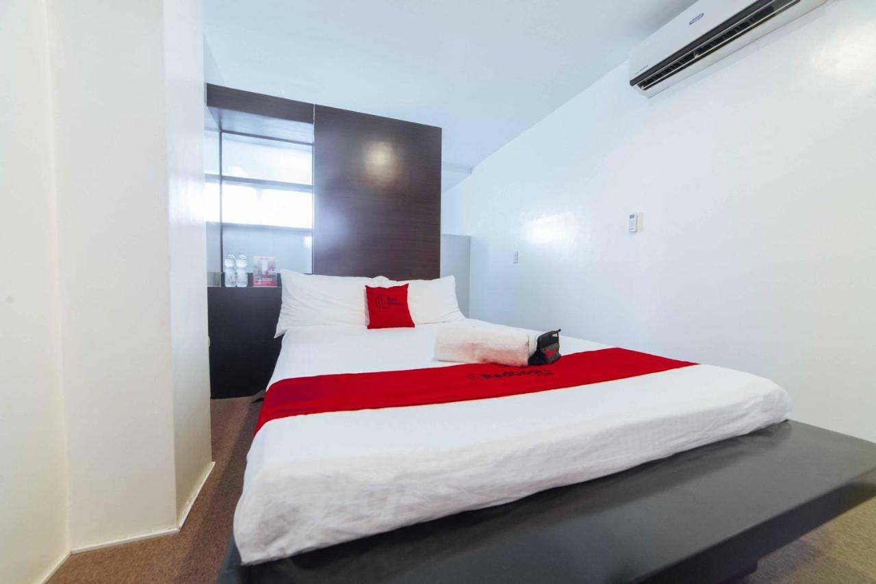Reddoorz Premium @ Guadalupe Village Davao Exterior photo