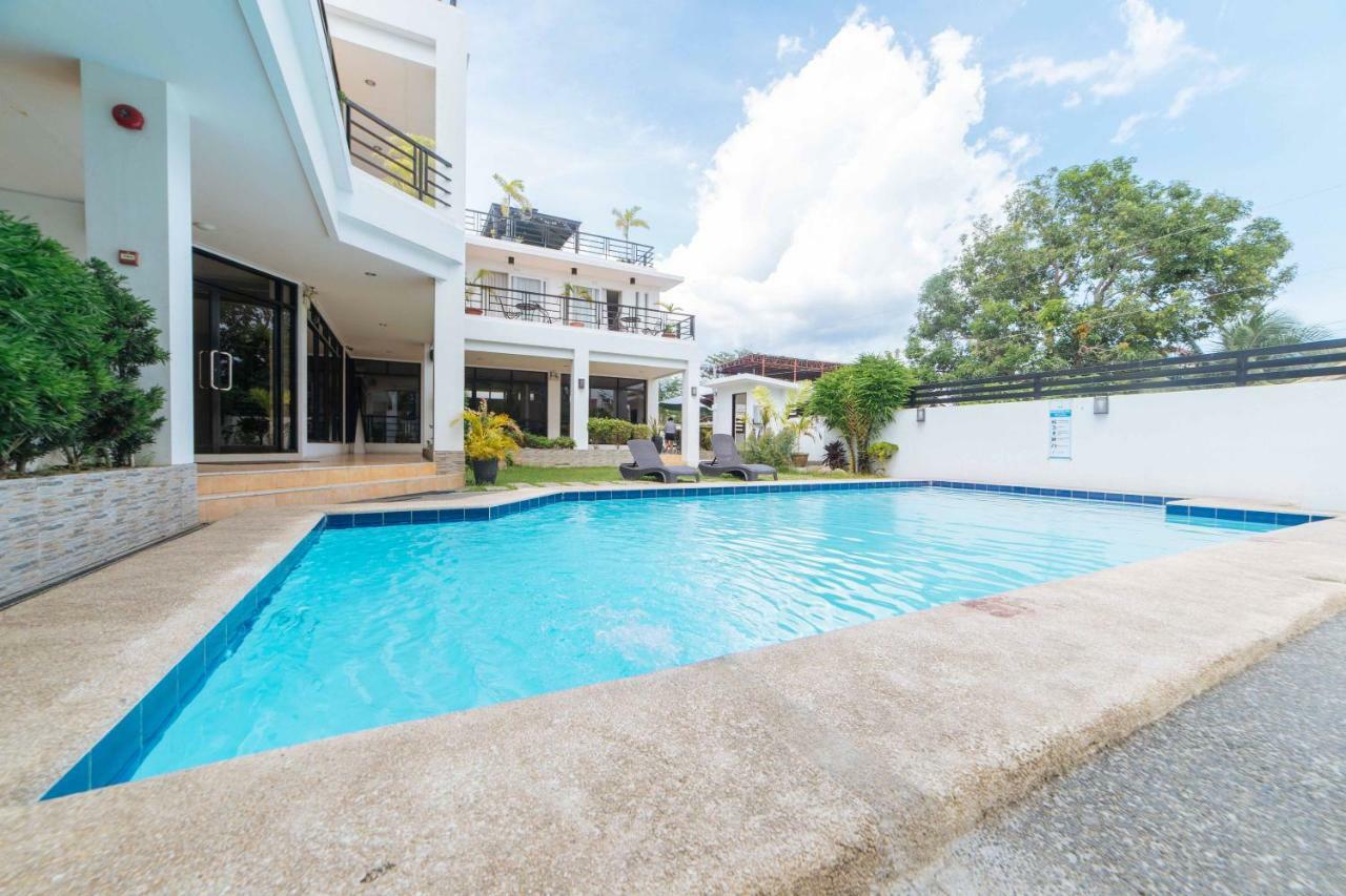 Reddoorz Premium @ Guadalupe Village Davao Exterior photo